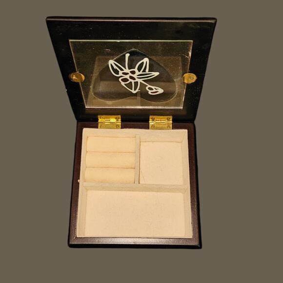 Heart Window Wooden Jewelry Box with Floral Design and Beige Felt Interior - Picture 2 of 3